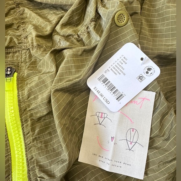 NWT Free People Happy Camper Pullover in Martini - Picture 8 of 8